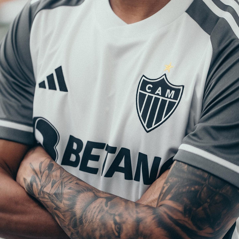 Camisa Atlético Mineiro Fora 23/24 - Versão Torcedor Branca e Cinza